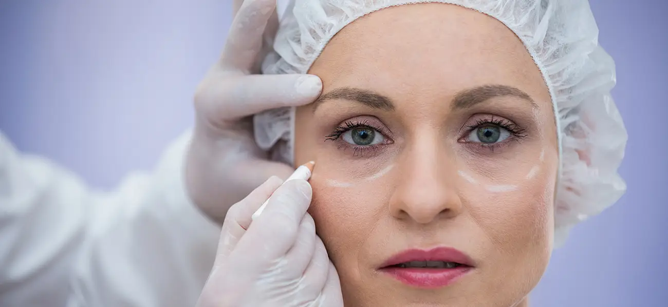 Do I Need to Stay Overnight in a Clinic After Eyelid Surgery?