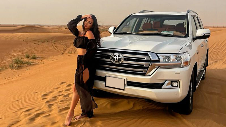 Escape the Crowd: A True Luxury Experience with a Private Desert Safari