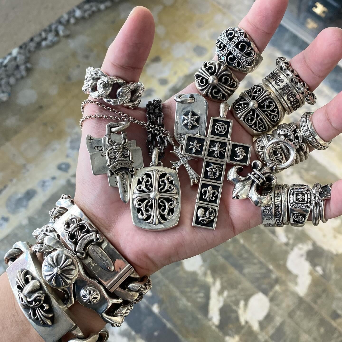 Chrome Hearts Outfit Styling Tips with Emanuel Streetwear